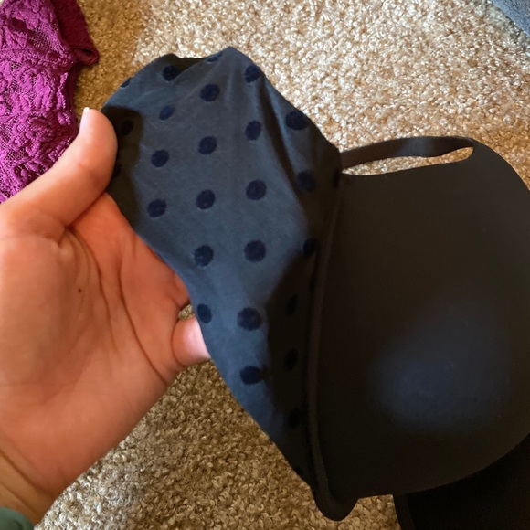 Victoria’s Secret and Pink bras - Picture 5 of 5